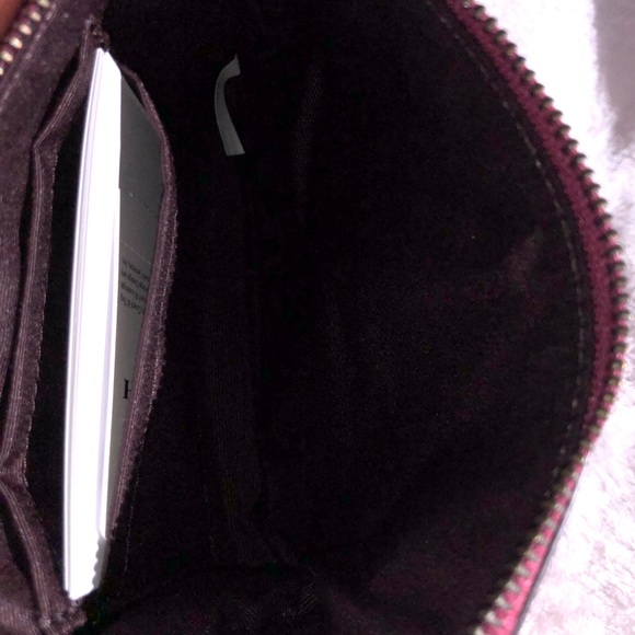 🔥NEW🔥Coach Metallic Corner Zip Wristlet - Picture 2 of 5